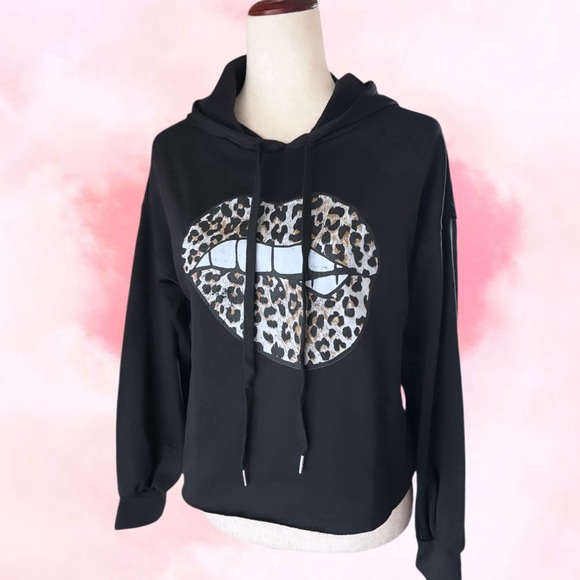 Leopard print lips hooded French terry hooded sweatshirt - Picture 4 of 10
